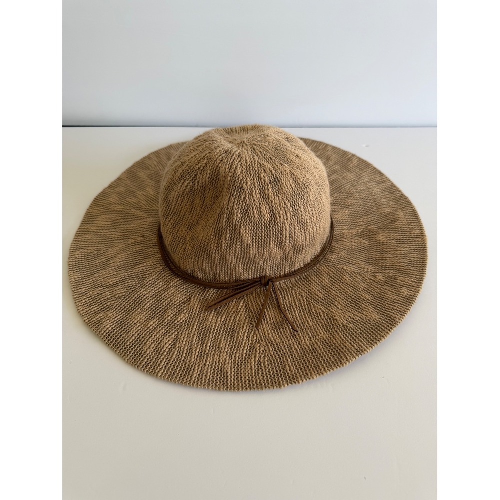 Abercrombie & Fitch Tan Knit Floppy Sun Hat.Coastal grandma. Boho beach OS